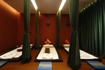 青岛市北区泰式按摩的被动瑜伽：当身体被折叠成诗